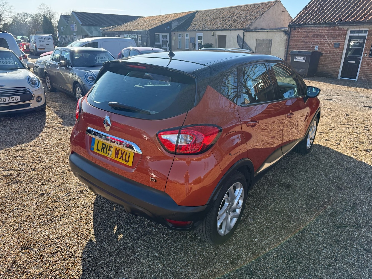 Used Renault Captur 2015 for sale - 77918238: Photo 4