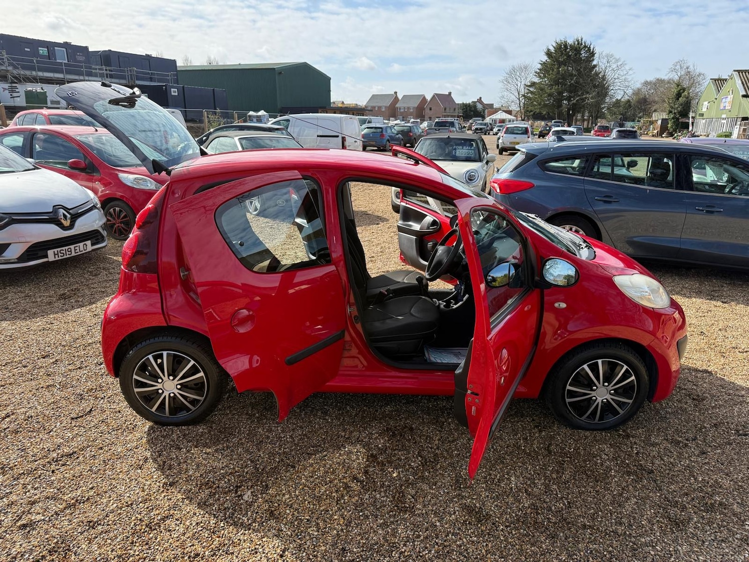 Used Peugeot 107 2013 for sale - 77915430: Photo 11