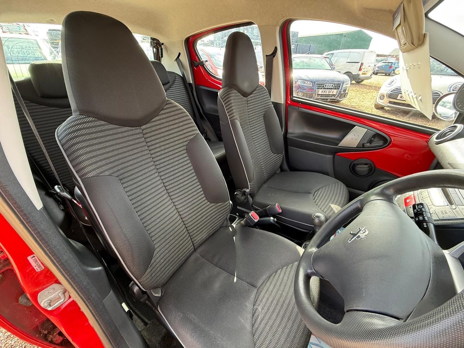 Used Peugeot 107 2013 for sale - 77915430: Photo 24