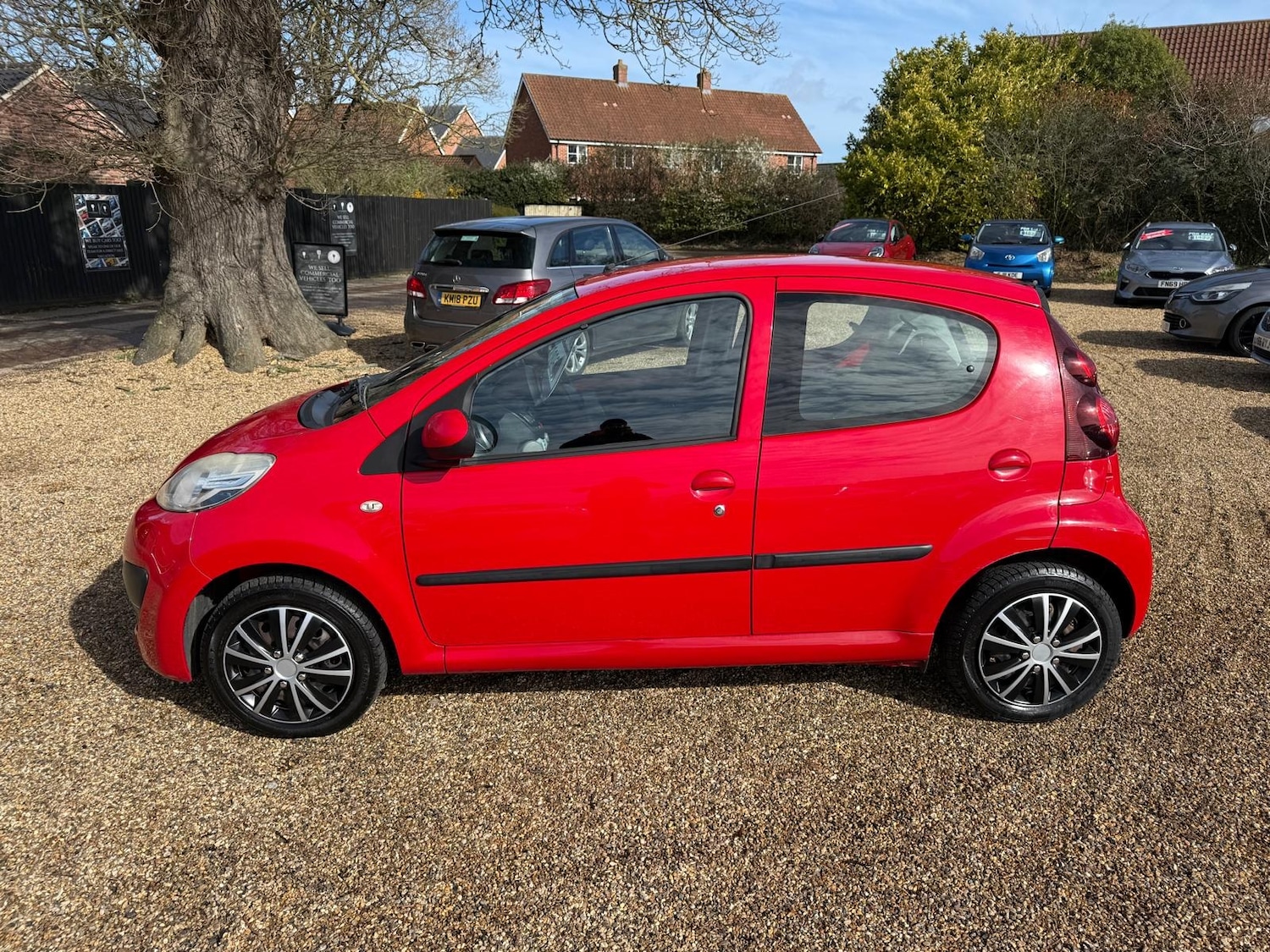 Used Peugeot 107 2013 for sale - 77915430: Photo 7