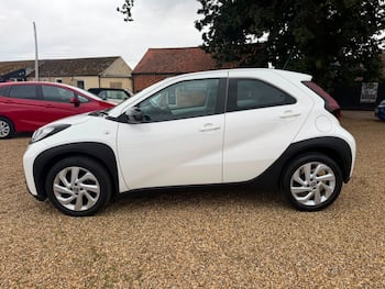Used Toyota Aygo X 2023 for sale - 79559410: Photo