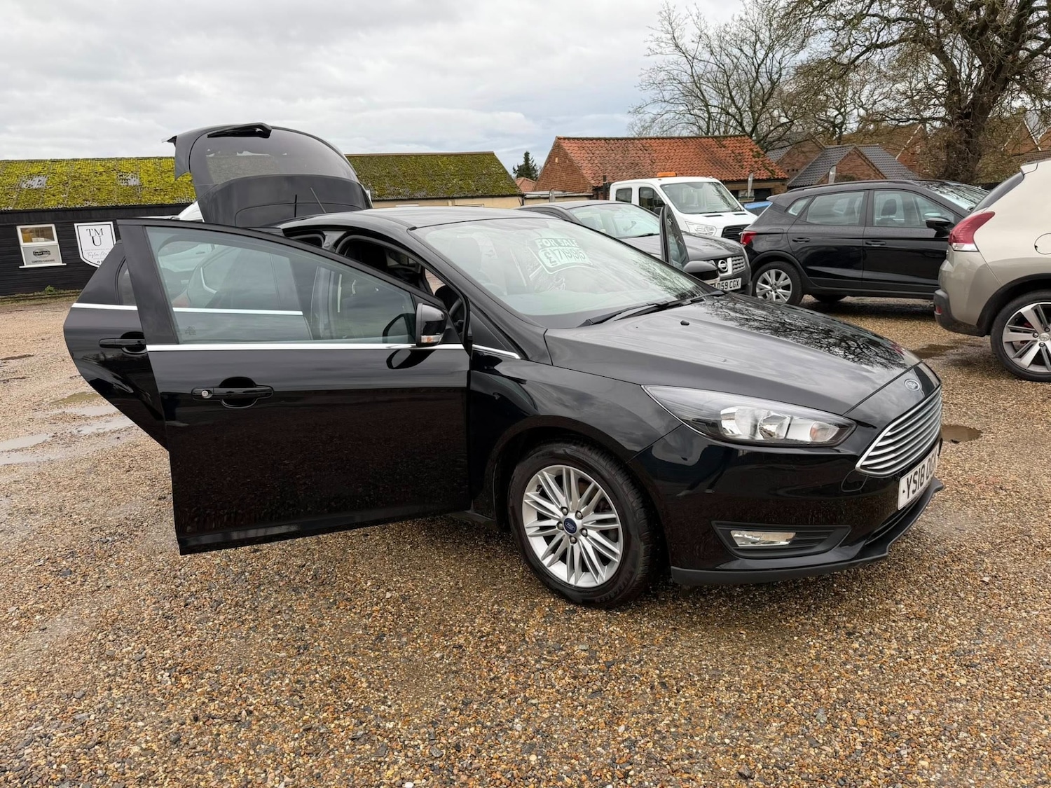 Used Ford Focus 2018 for sale - 76891885: Photo 11