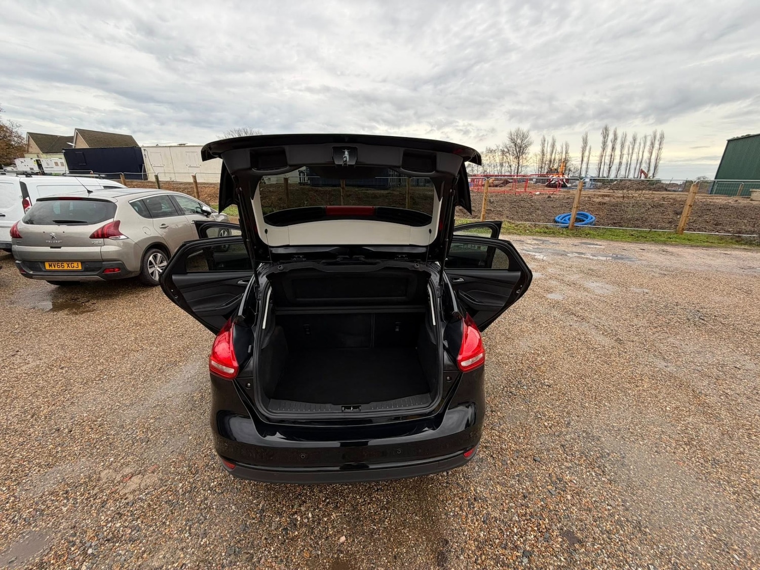 Used Ford Focus 2018 for sale - 76891885: Photo 14