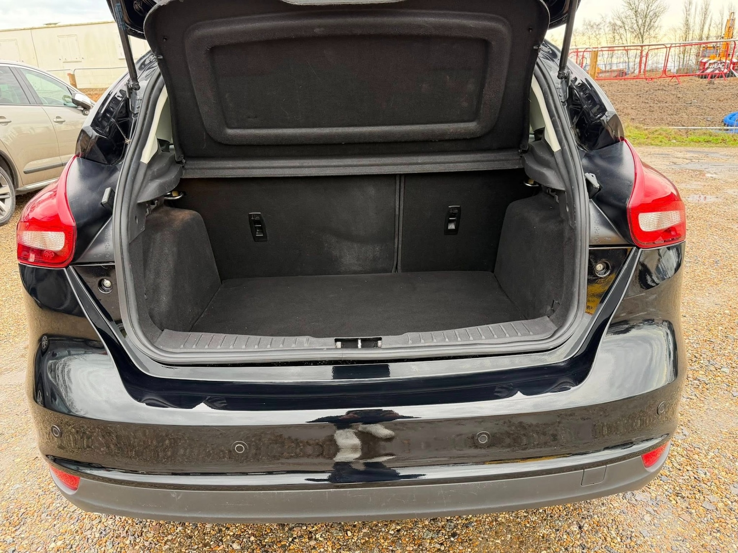 Used Ford Focus 2018 for sale - 76891885: Photo 20