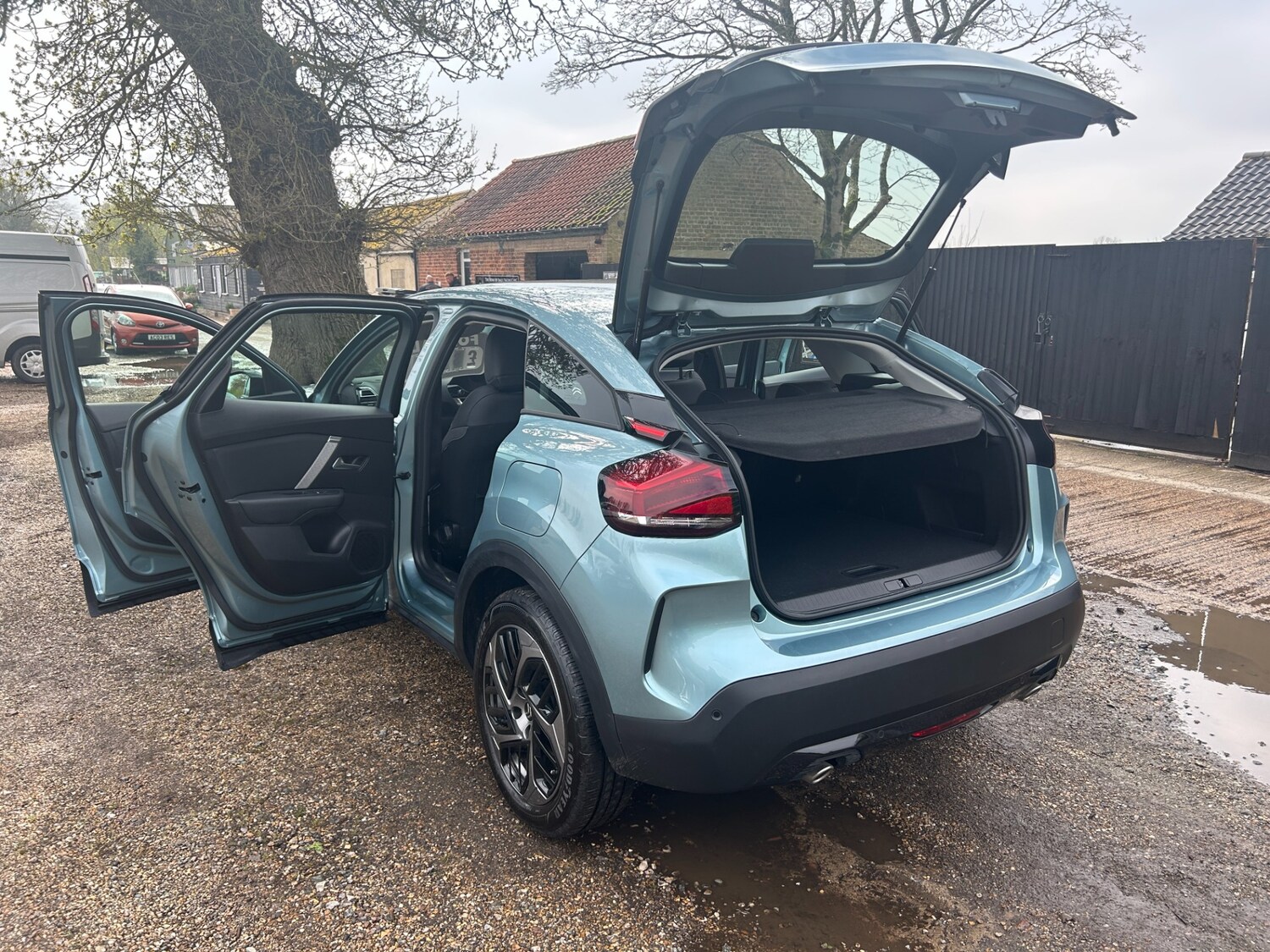 Vehicle 21