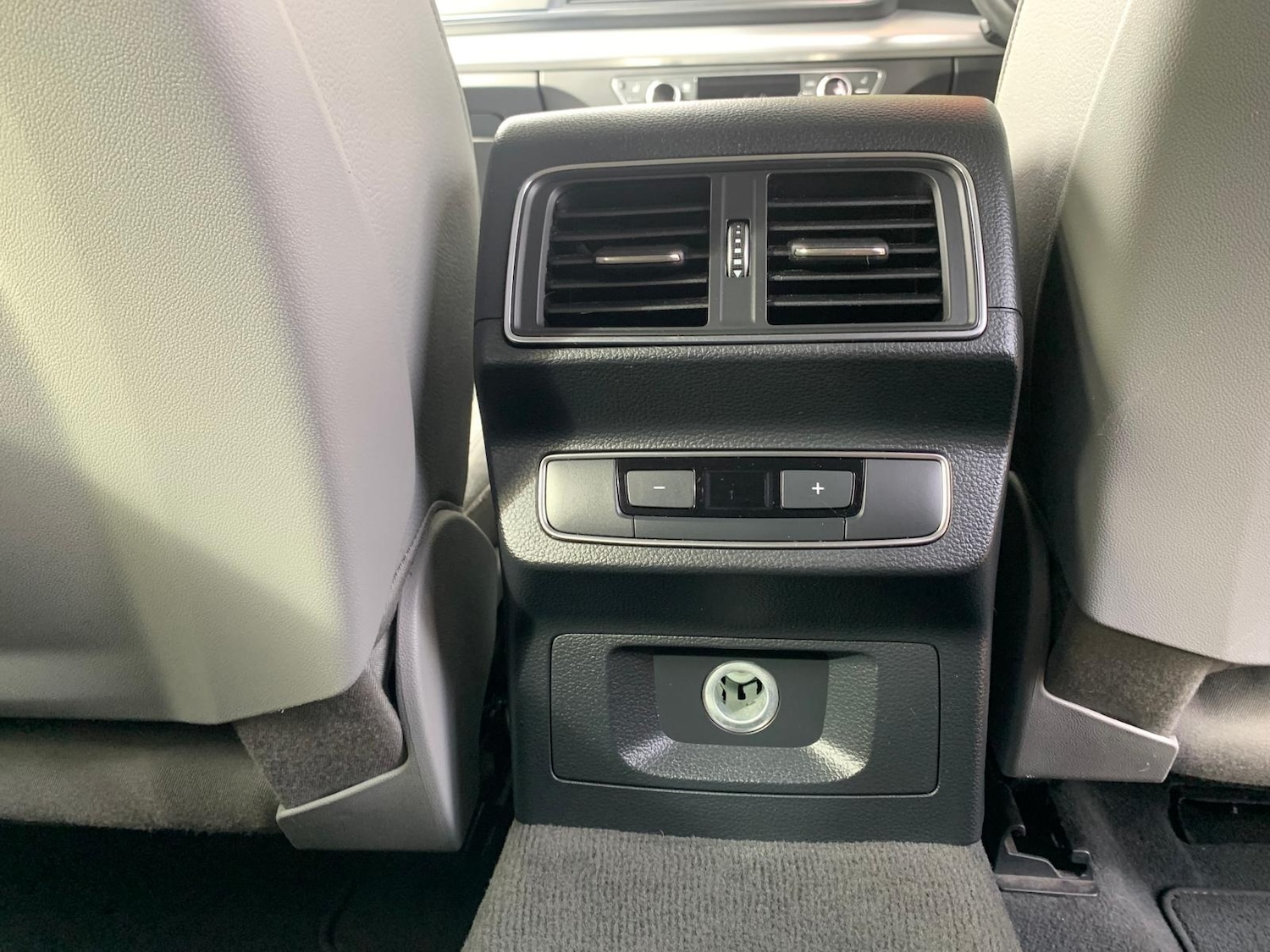 Used Audi Q5 2017 for sale - 76171328: Photo 32