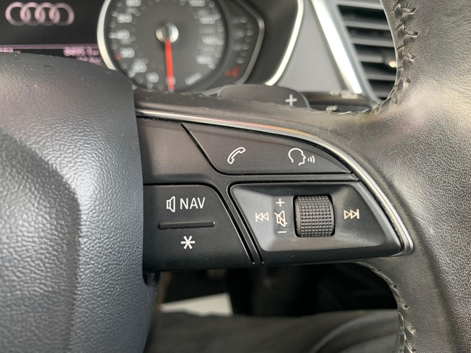 Used Audi Q5 2017 for sale - 76171328: Photo 37