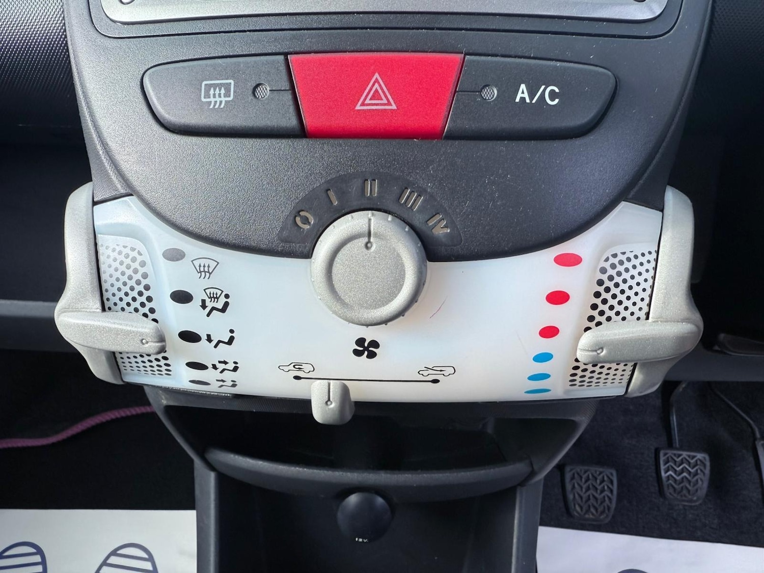 Used Peugeot 107 2012 for sale - 77650327: Photo 18