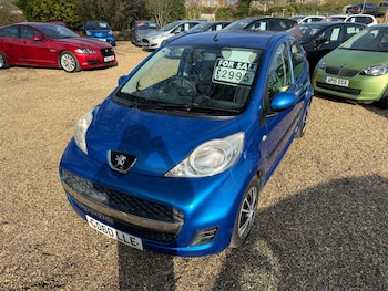 Used Peugeot 107 2010 for sale - 77961772: Photo