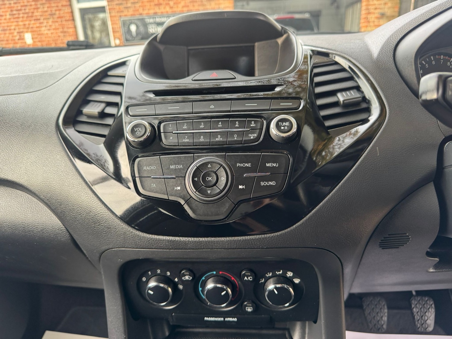 Used Ford Ka+ 2016 for sale - 76493820: Photo 33