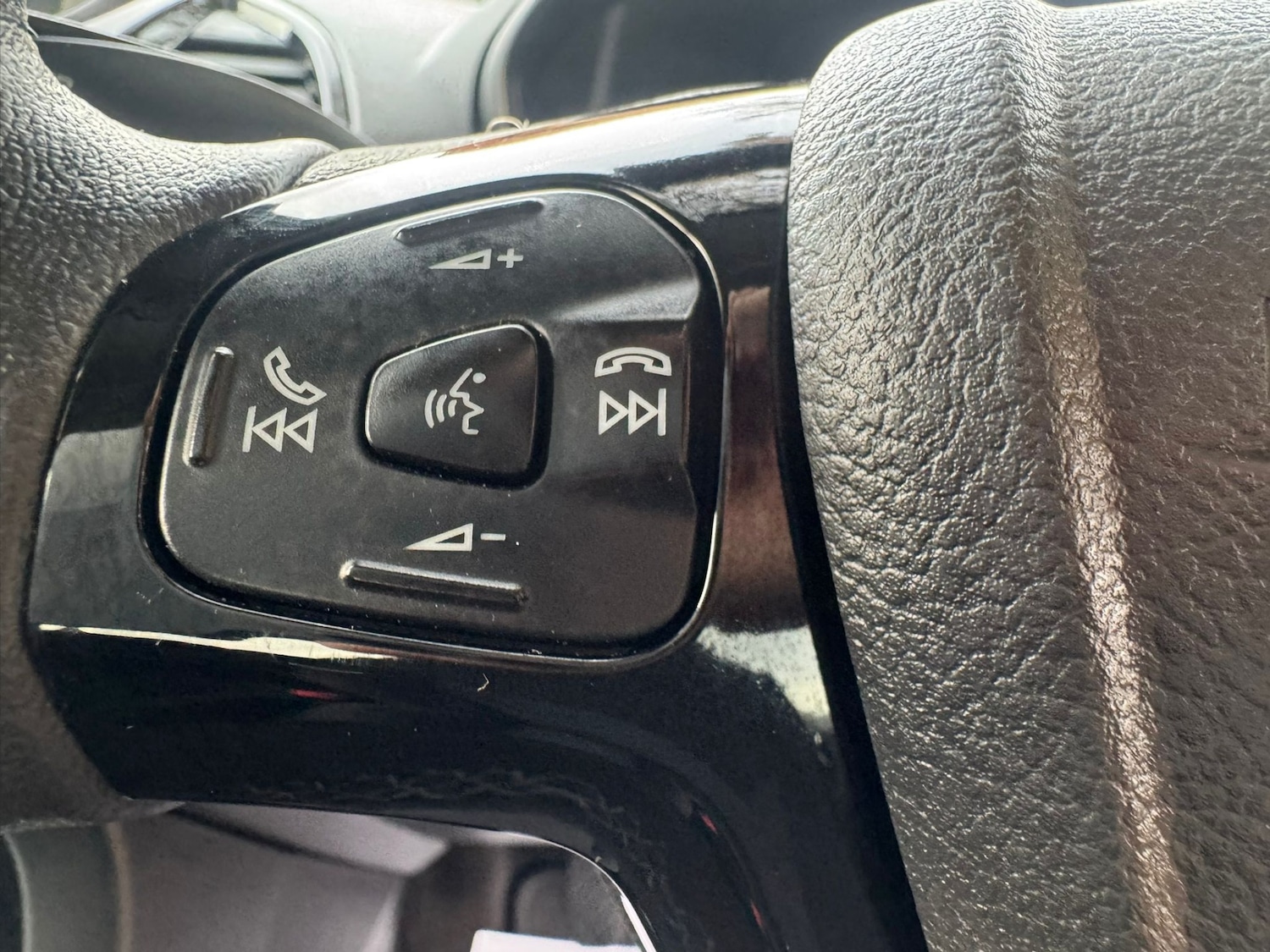 Used Ford Ka+ 2016 for sale - 76493820: Photo 38