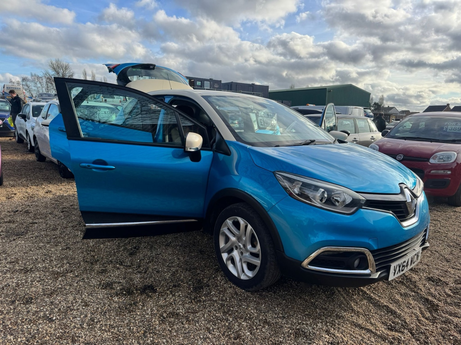 Used Renault Captur 2015 for sale - 77662285: Photo 11