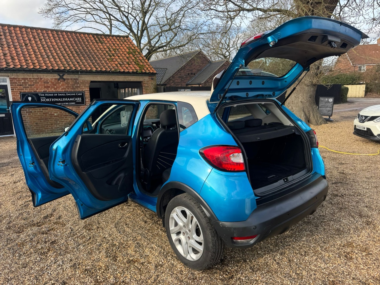 Used Renault Captur 2015 for sale - 77662285: Photo 15