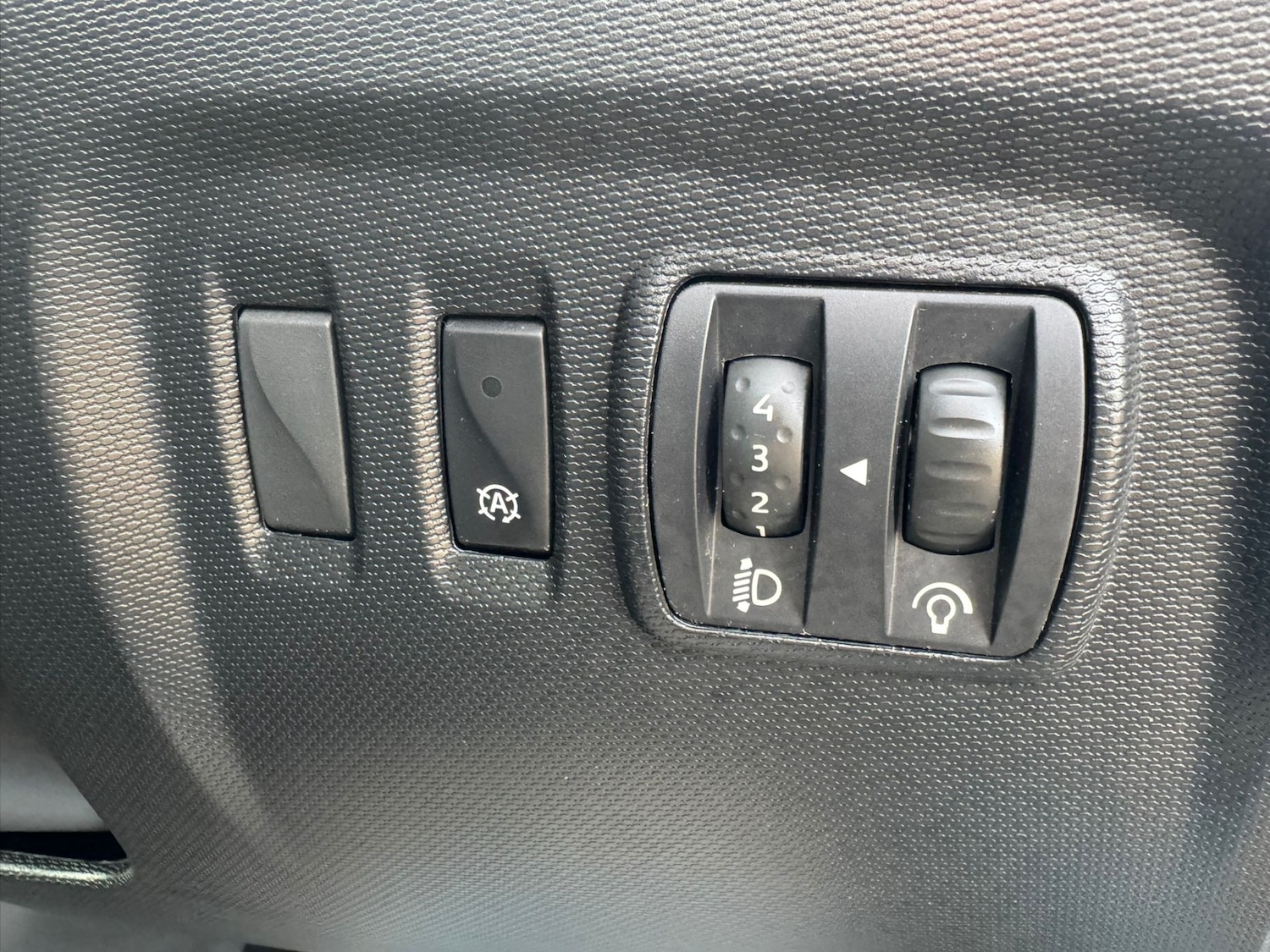 Used Renault Captur 2015 for sale - 77662285: Photo 32