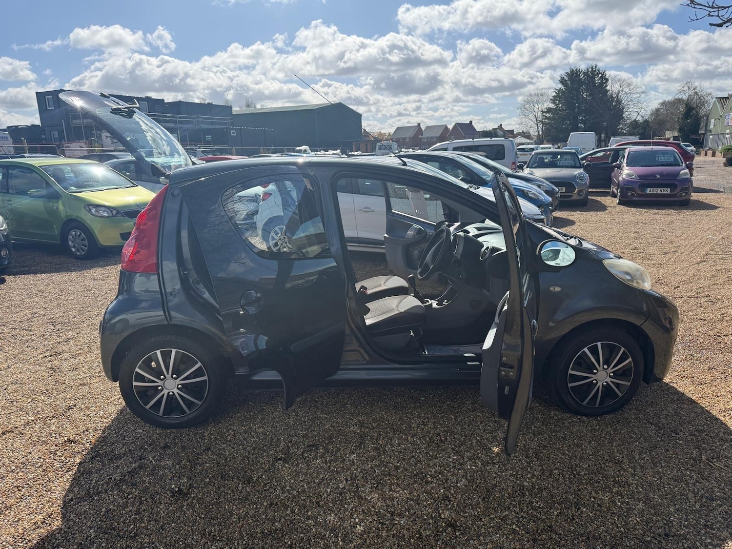 Used Peugeot 107 2011 for sale - 78027117: Photo 12
