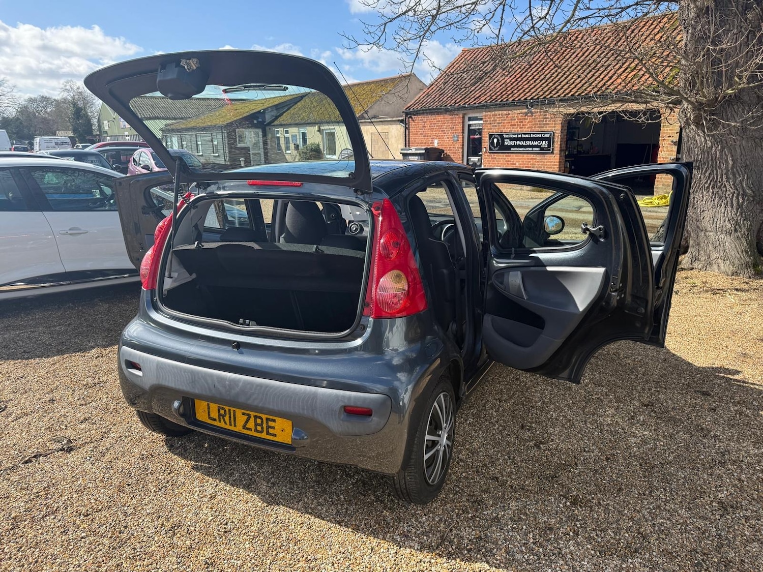Used Peugeot 107 2011 for sale - 78027117: Photo 13