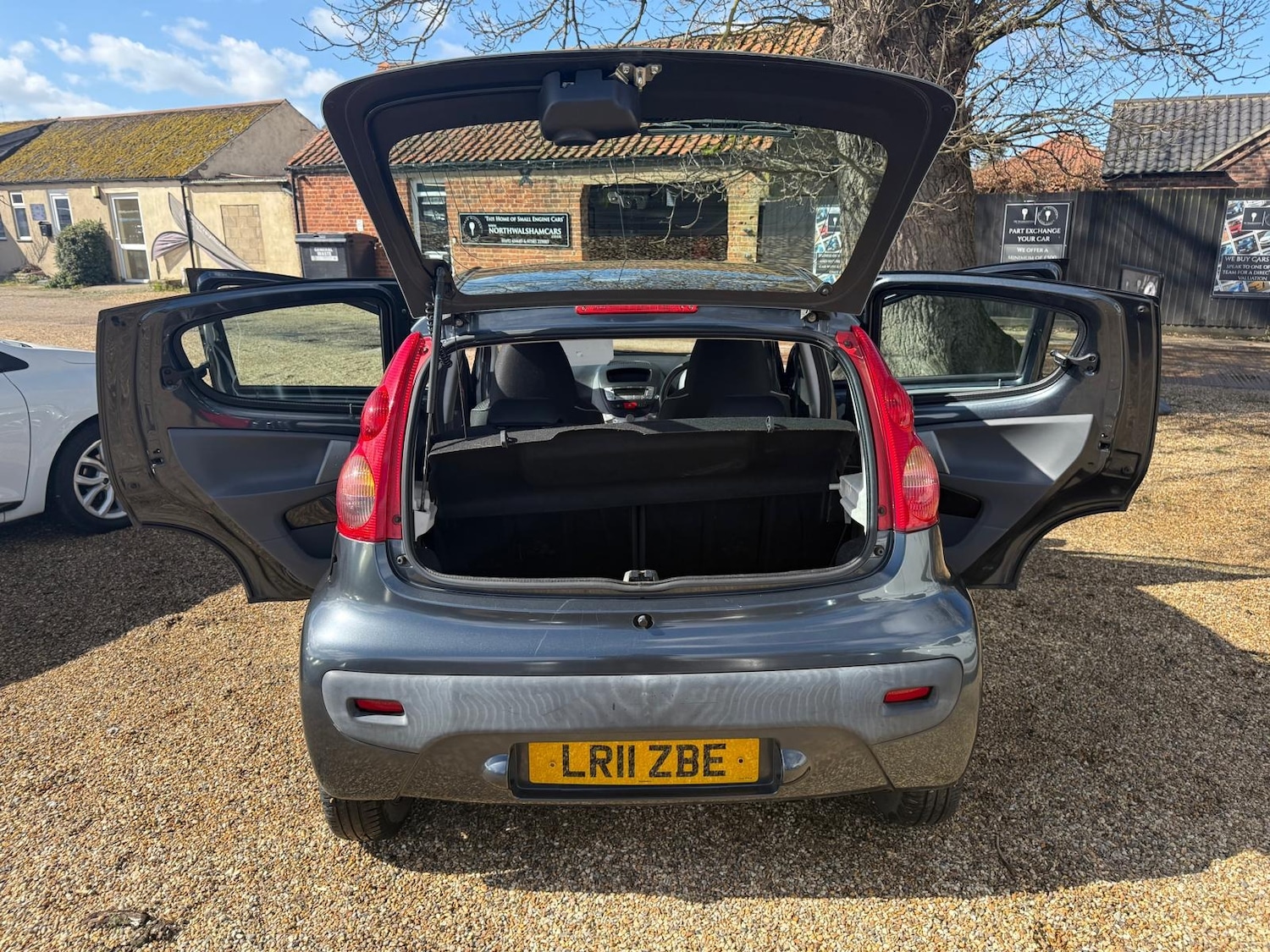 Used Peugeot 107 2011 for sale - 78027117: Photo 14