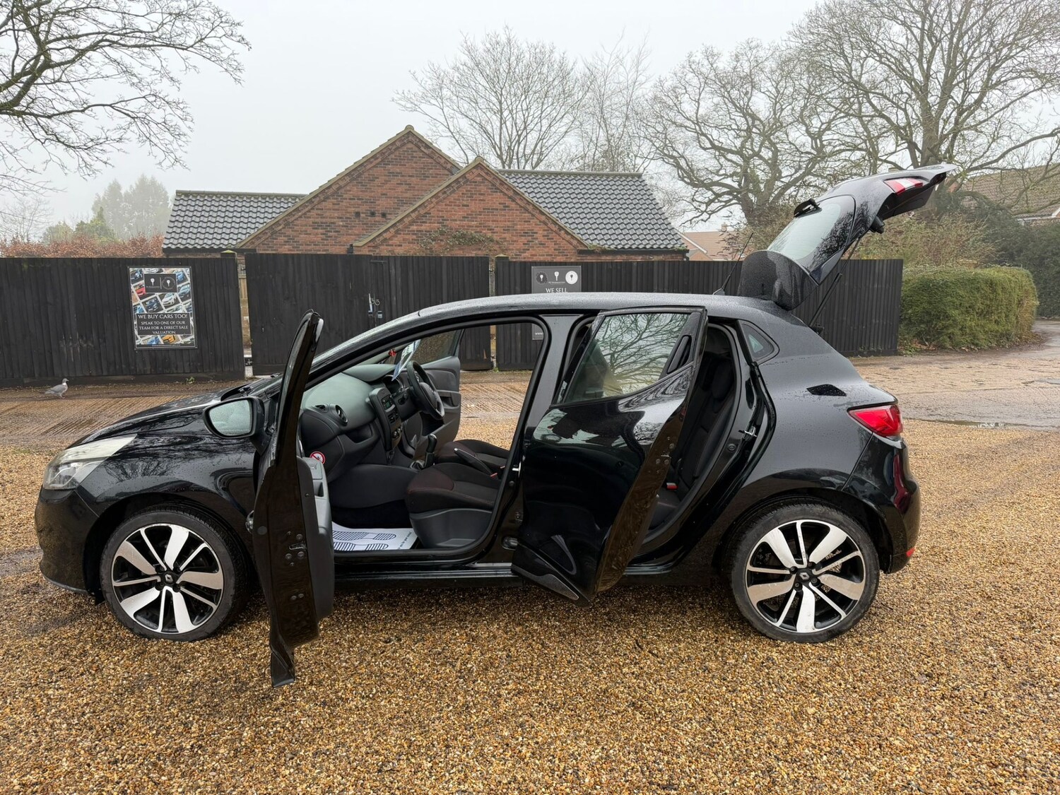 Used Renault Clio 2016 for sale - 77504352: Photo 12