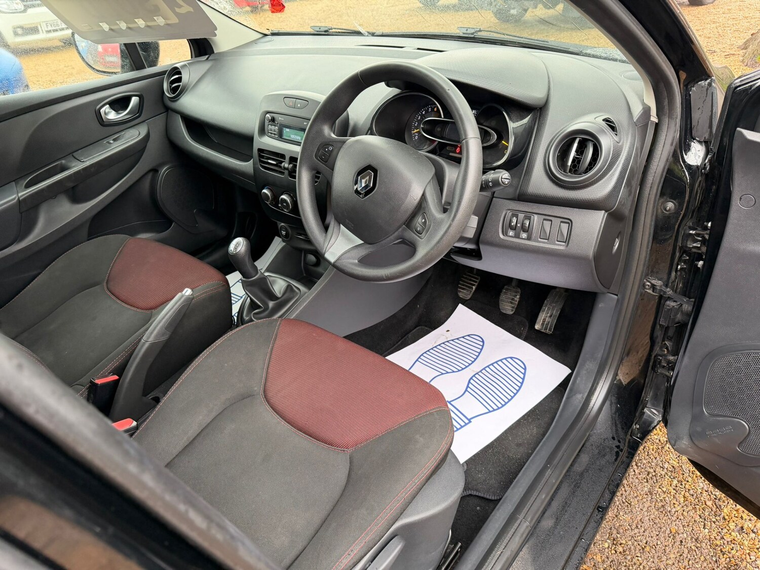 Used Renault Clio 2016 for sale - 77504352: Photo 16