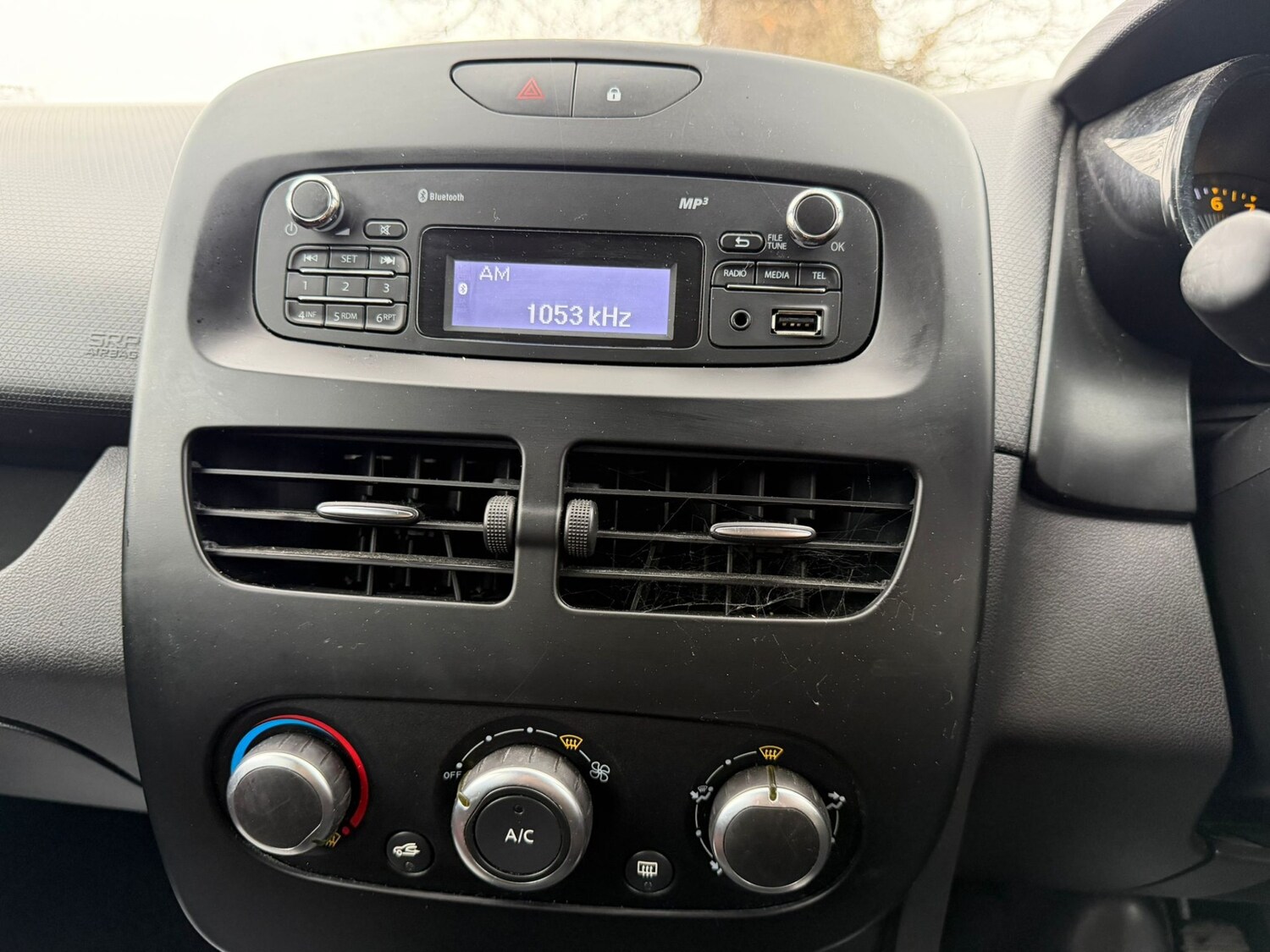 Used Renault Clio 2016 for sale - 77504352: Photo 24