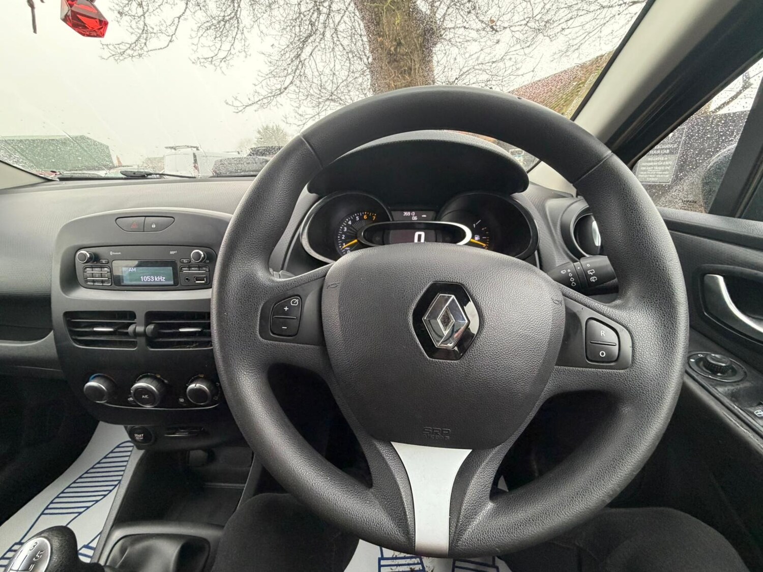 Used Renault Clio 2016 for sale - 77504352: Photo 30