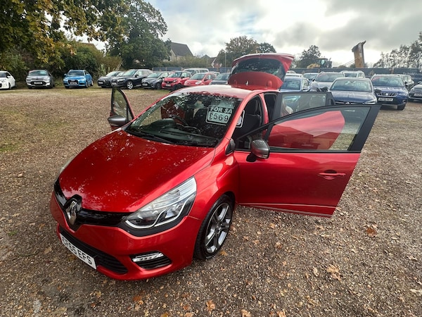 Used Renault Clio 2015 for sale - 76262738: Photo 16