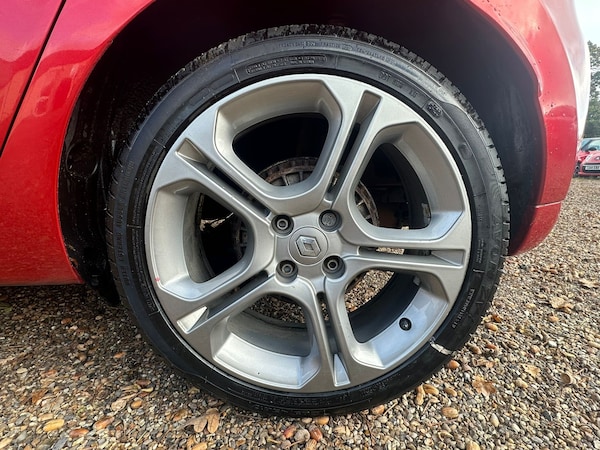 Used Renault Clio 2015 for sale - 76262738: Photo 21