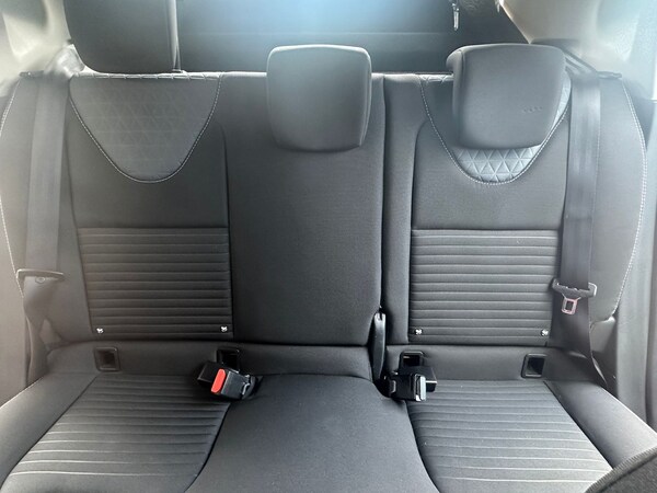 Used Renault Clio 2015 for sale - 76262738: Photo 26