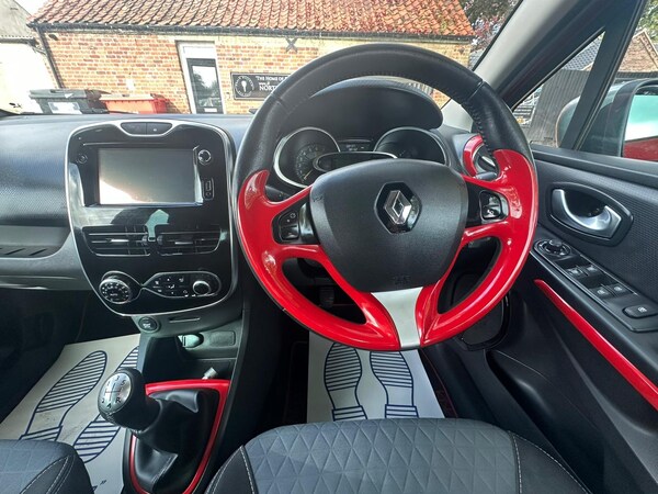 Used Renault Clio 2015 for sale - 76262738: Photo 36