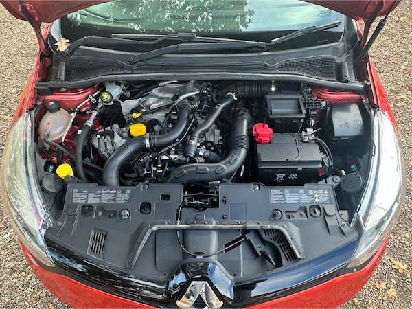Used Renault Clio 2015 for sale - 76262738: Photo 37