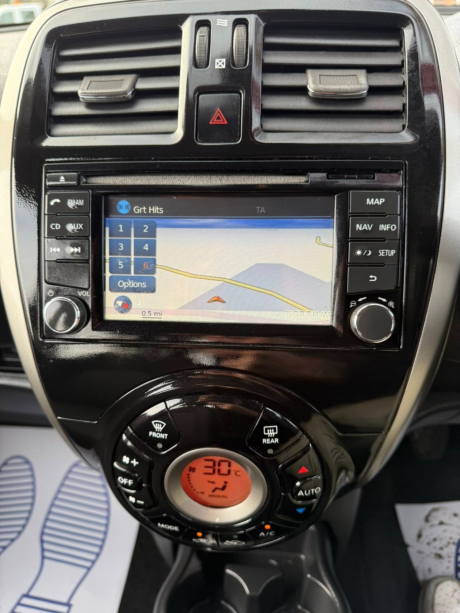 Used Nissan Micra 2015 for sale - 76881628: Photo 24