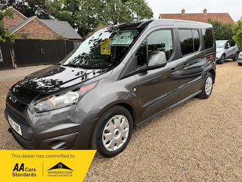 Used Ford Grand Tourneo Connect 2017 for sale - 79271857: Photo