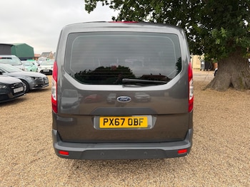 Used Ford Grand Tourneo Connect 2017 for sale - 79271857: Photo