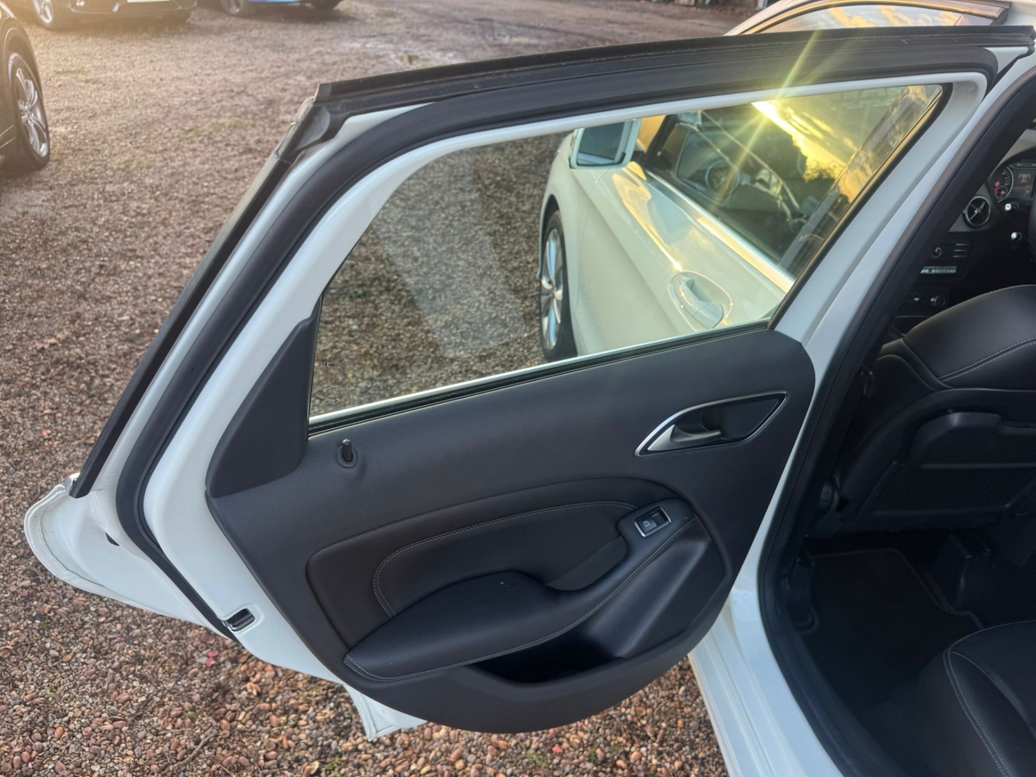 Used Mercedes-Benz B Class 2016 for sale - 76393843: Photo 21