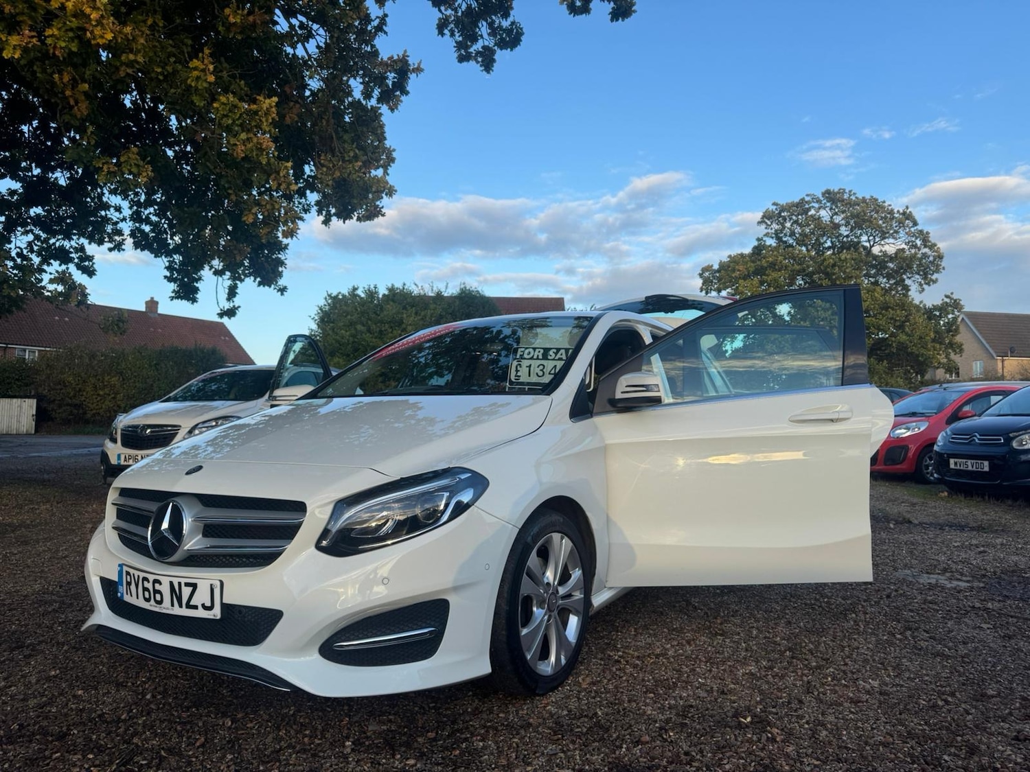 Used Mercedes-Benz B Class 2016 for sale - 76393843: Photo 9