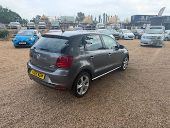 Used Volkswagen Polo 2015 for sale - 78917857: Photo