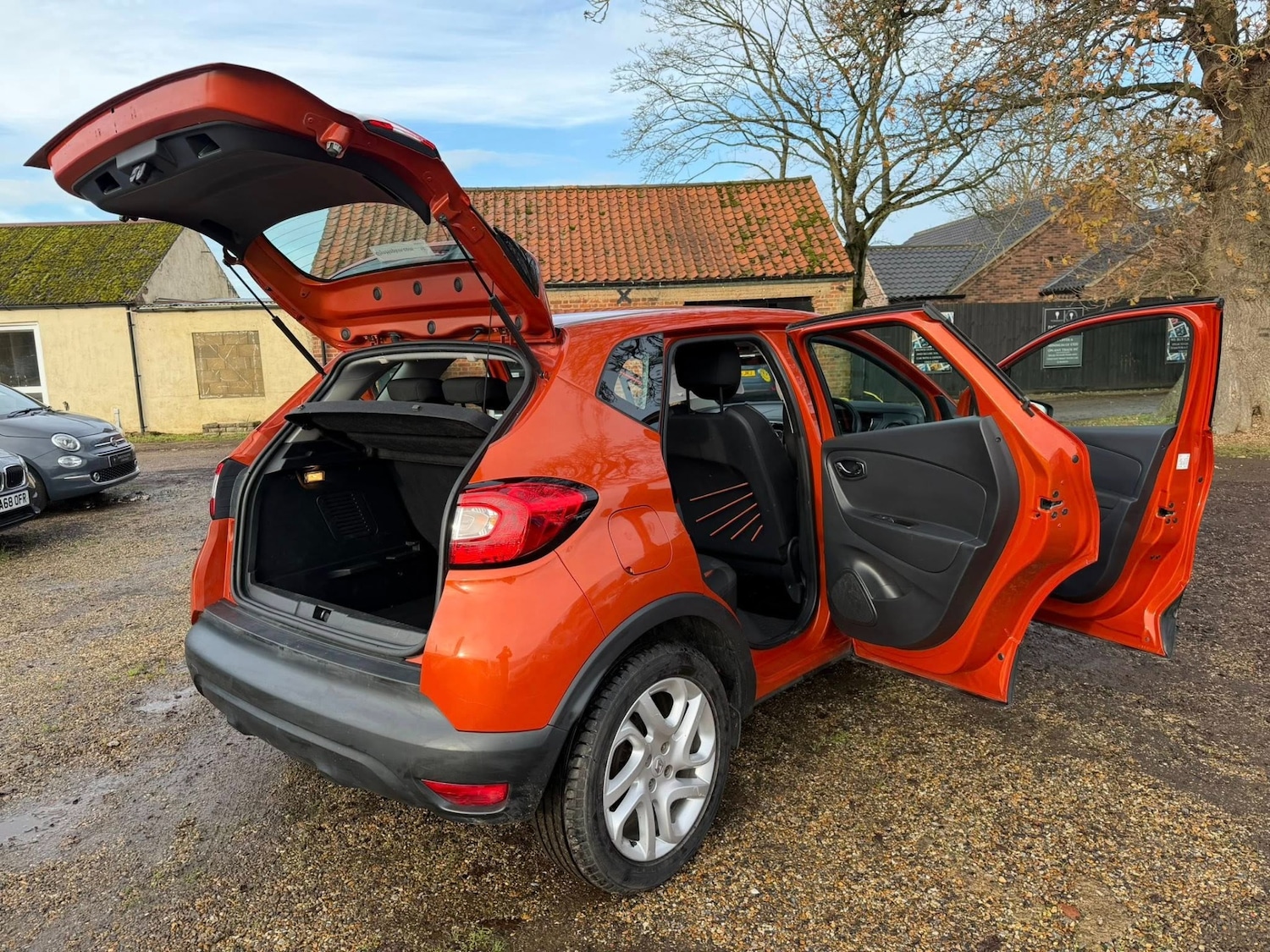 Used Renault Captur 2014 for sale - 76877889: Photo 13