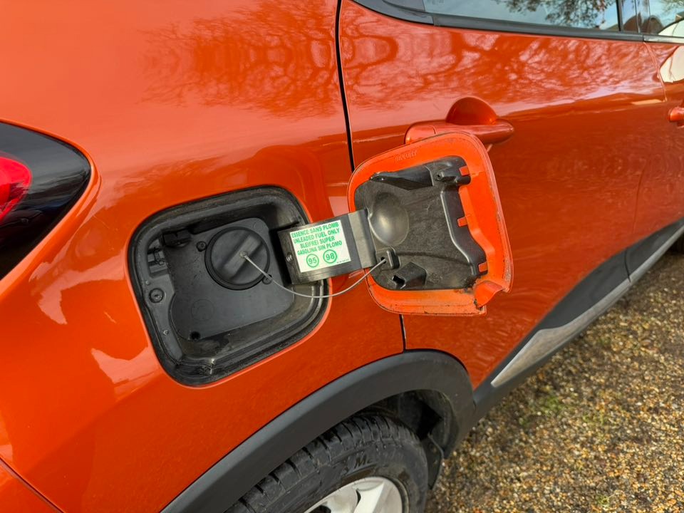 Used Renault Captur 2014 for sale - 76877889: Photo 19