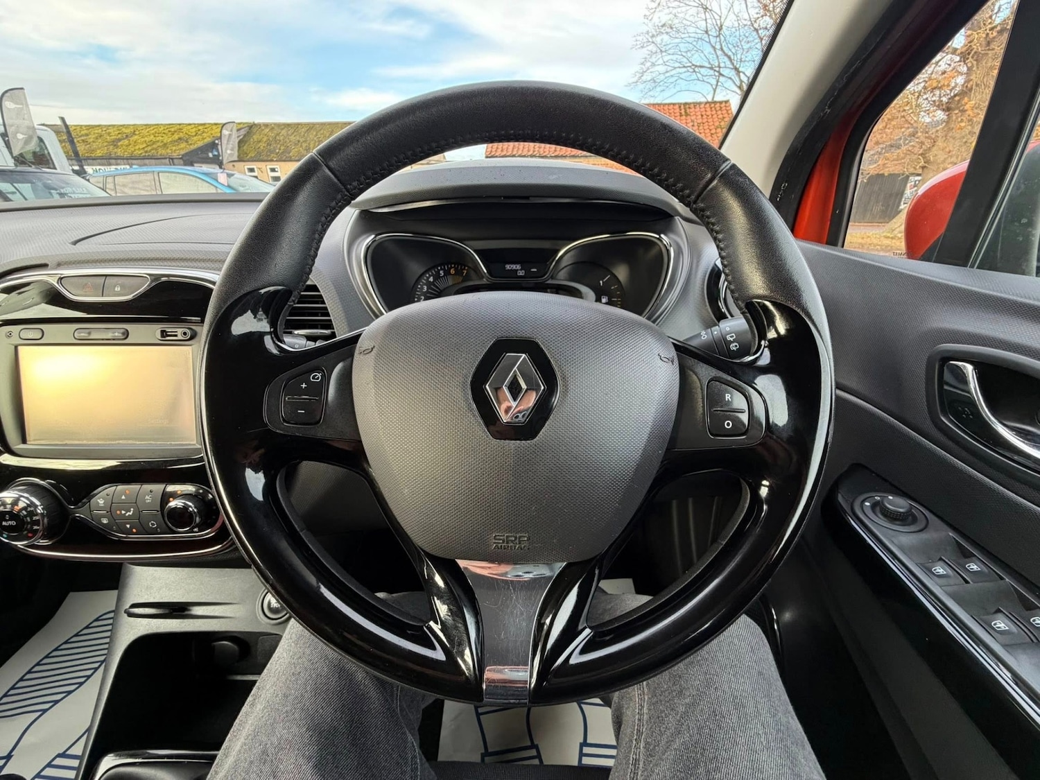 Used Renault Captur 2014 for sale - 76877889: Photo 33