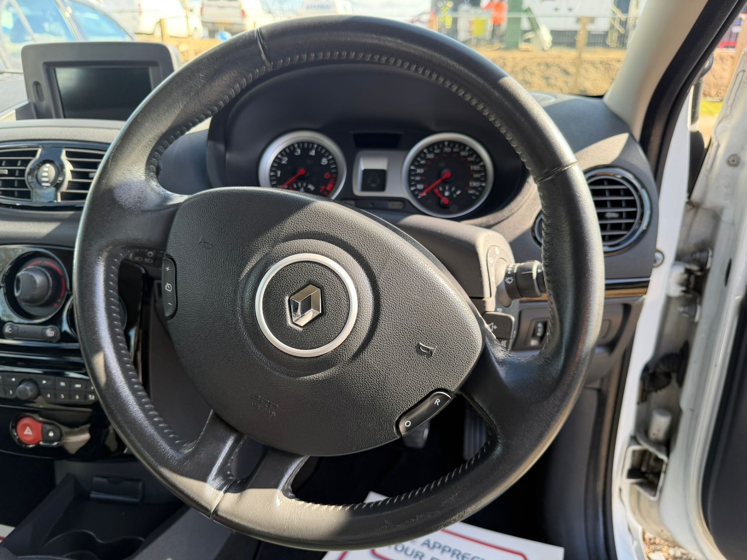 Used Renault Clio 2012 for sale - 78038794: Photo 24