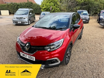 Used Renault Captur 2017 for sale - 79340535: Photo