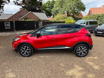 Used Renault Captur 2017 for sale - 79340535: Photo
