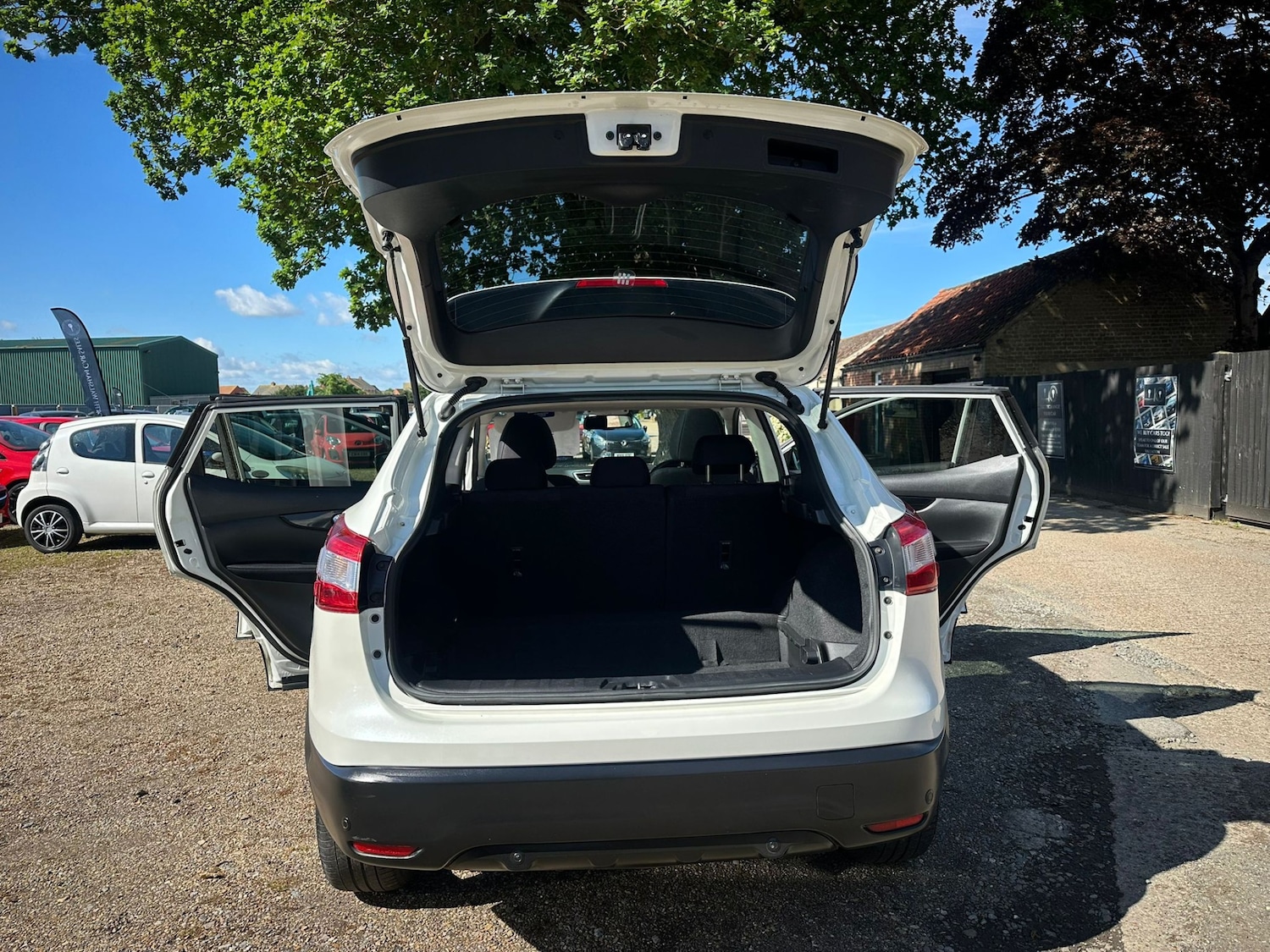 Used Nissan Qashqai 2016 for sale - 77653214: Photo 19