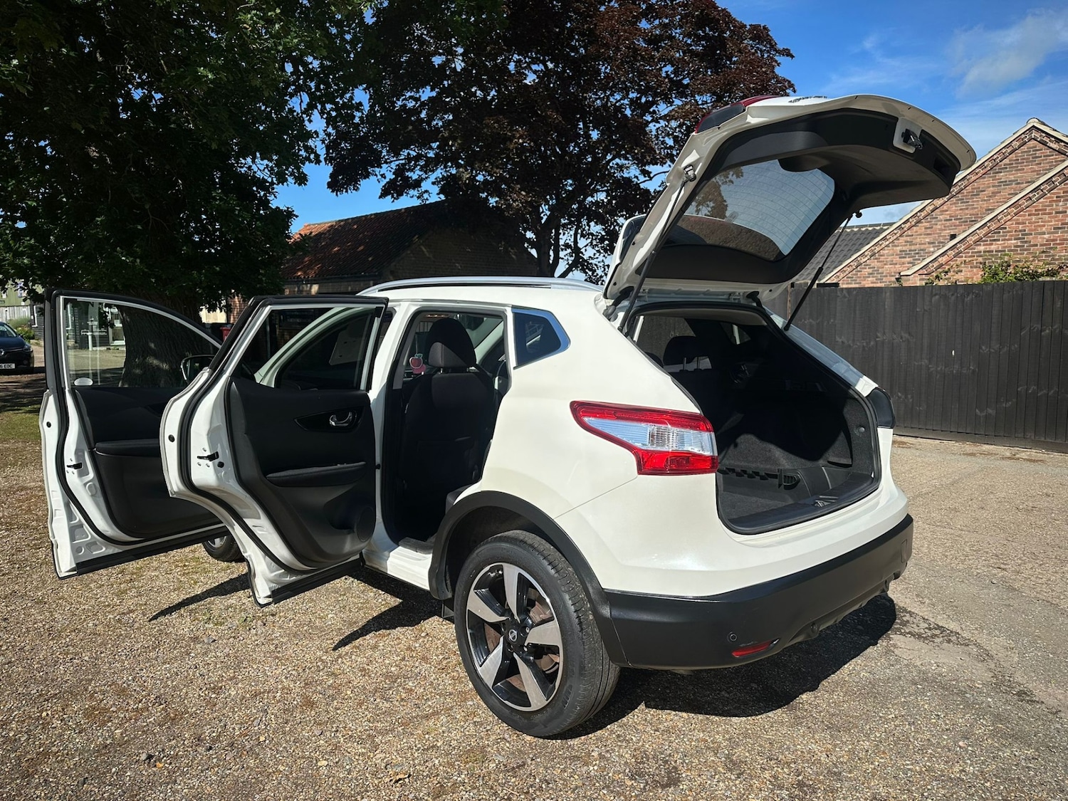 Used Nissan Qashqai 2016 for sale - 77653214: Photo 20
