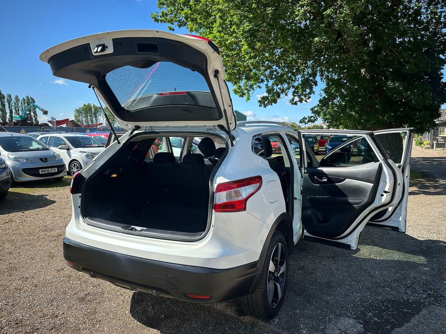 Used Nissan Qashqai 2016 for sale - 77653214: Photo 21