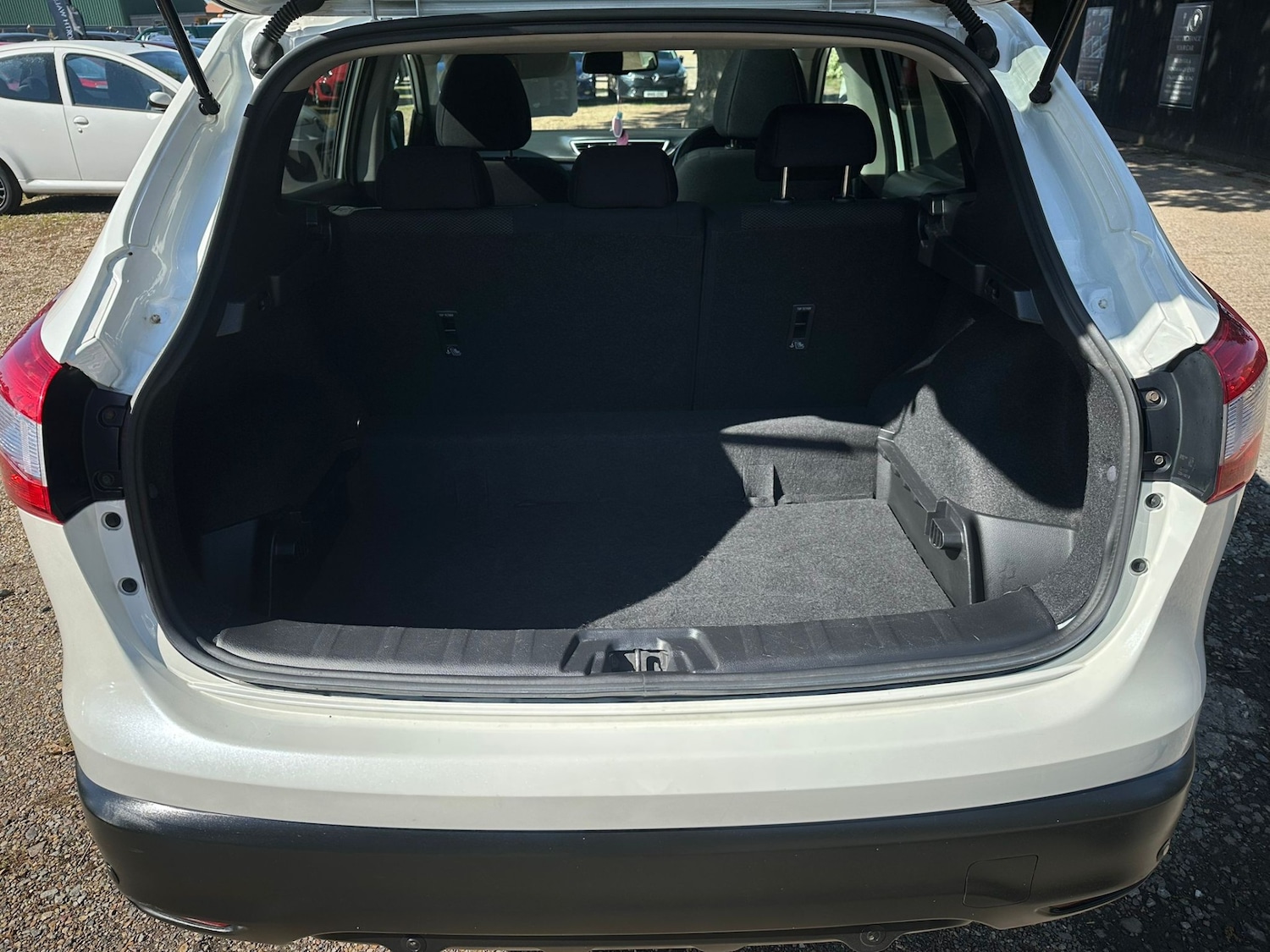 Used Nissan Qashqai 2016 for sale - 77653214: Photo 22