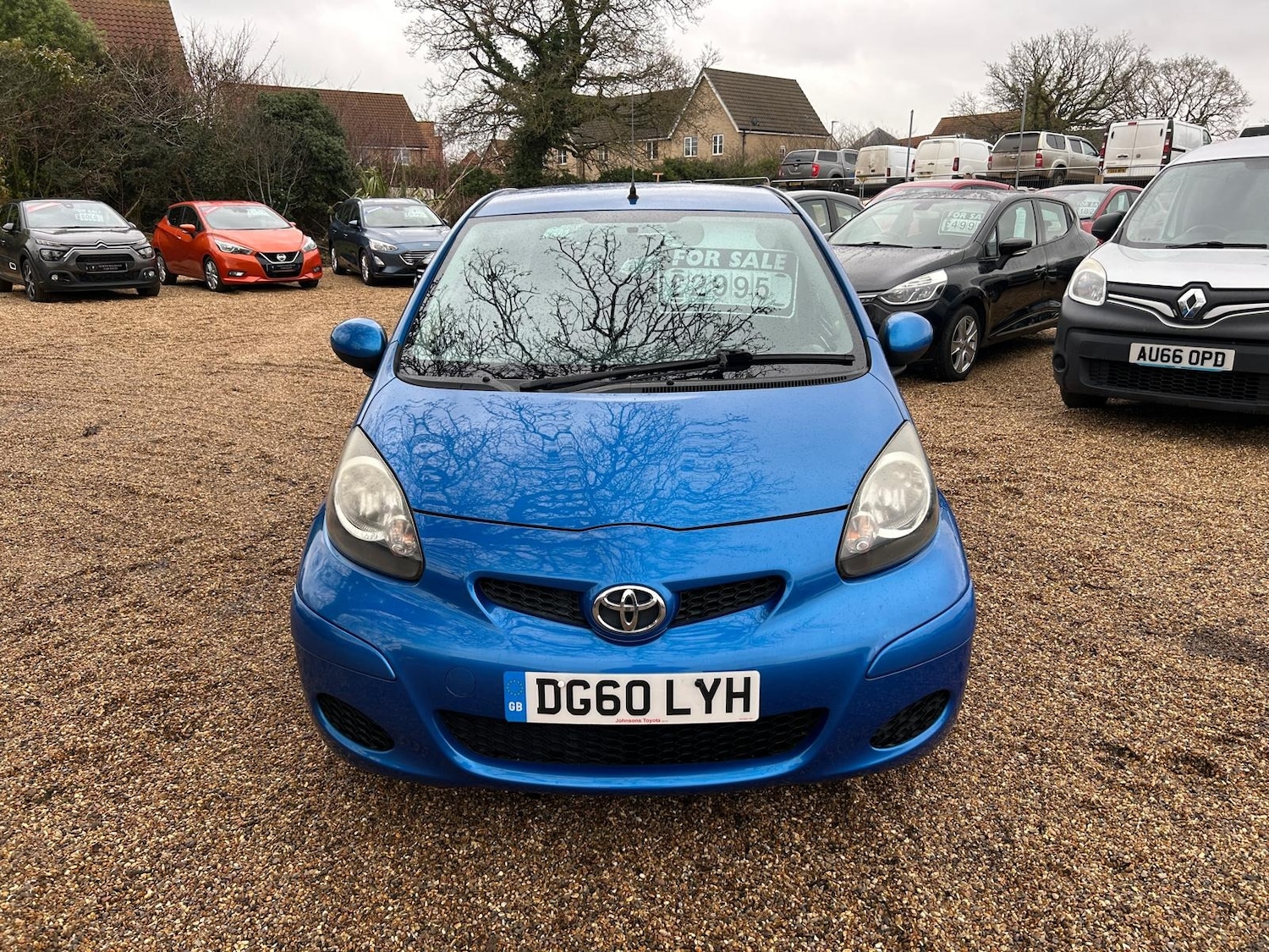 Used Toyota AYGO 2010 for sale - 77298445: Photo 2