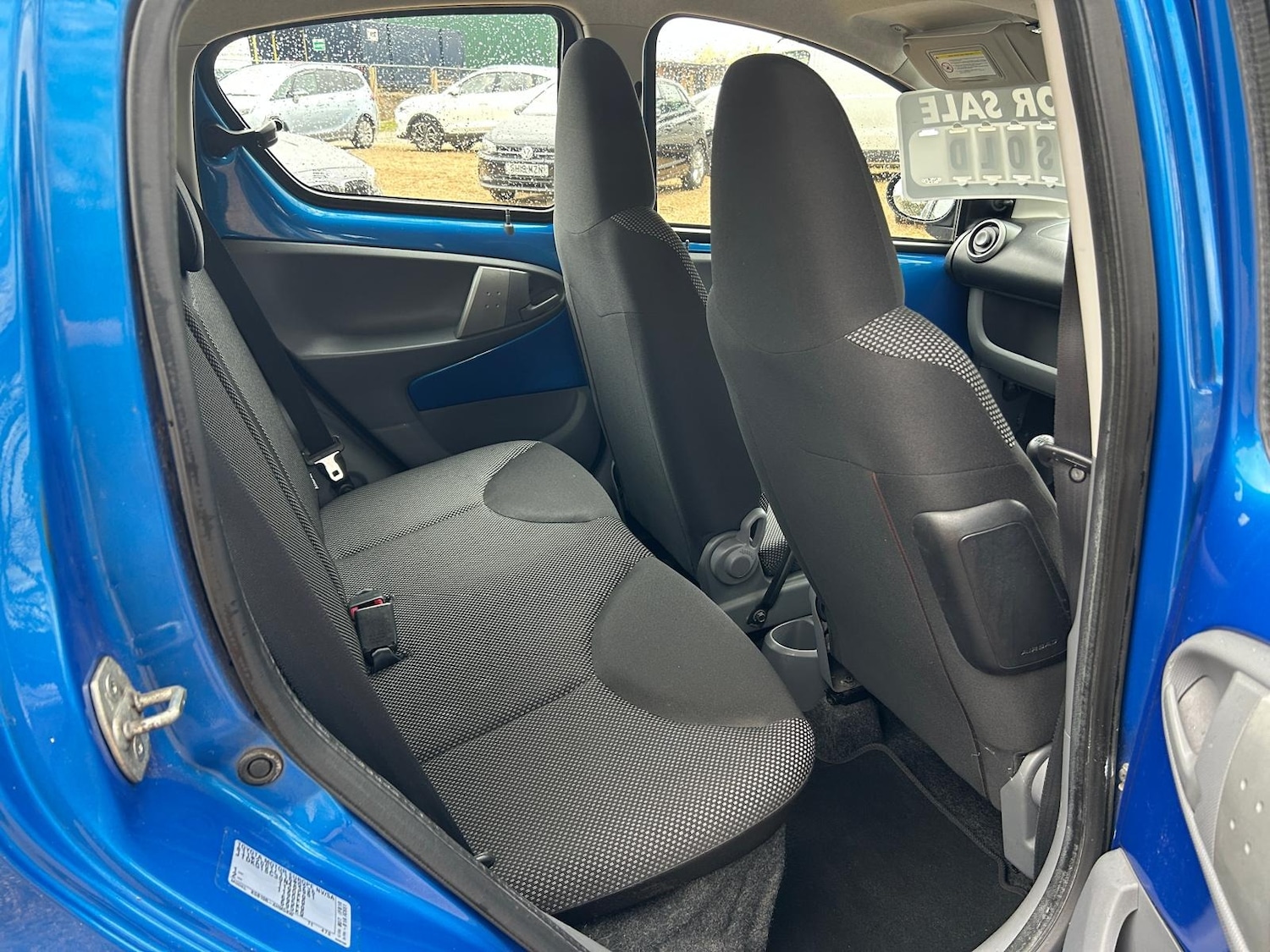 Used Toyota AYGO 2010 for sale - 77298445: Photo 28