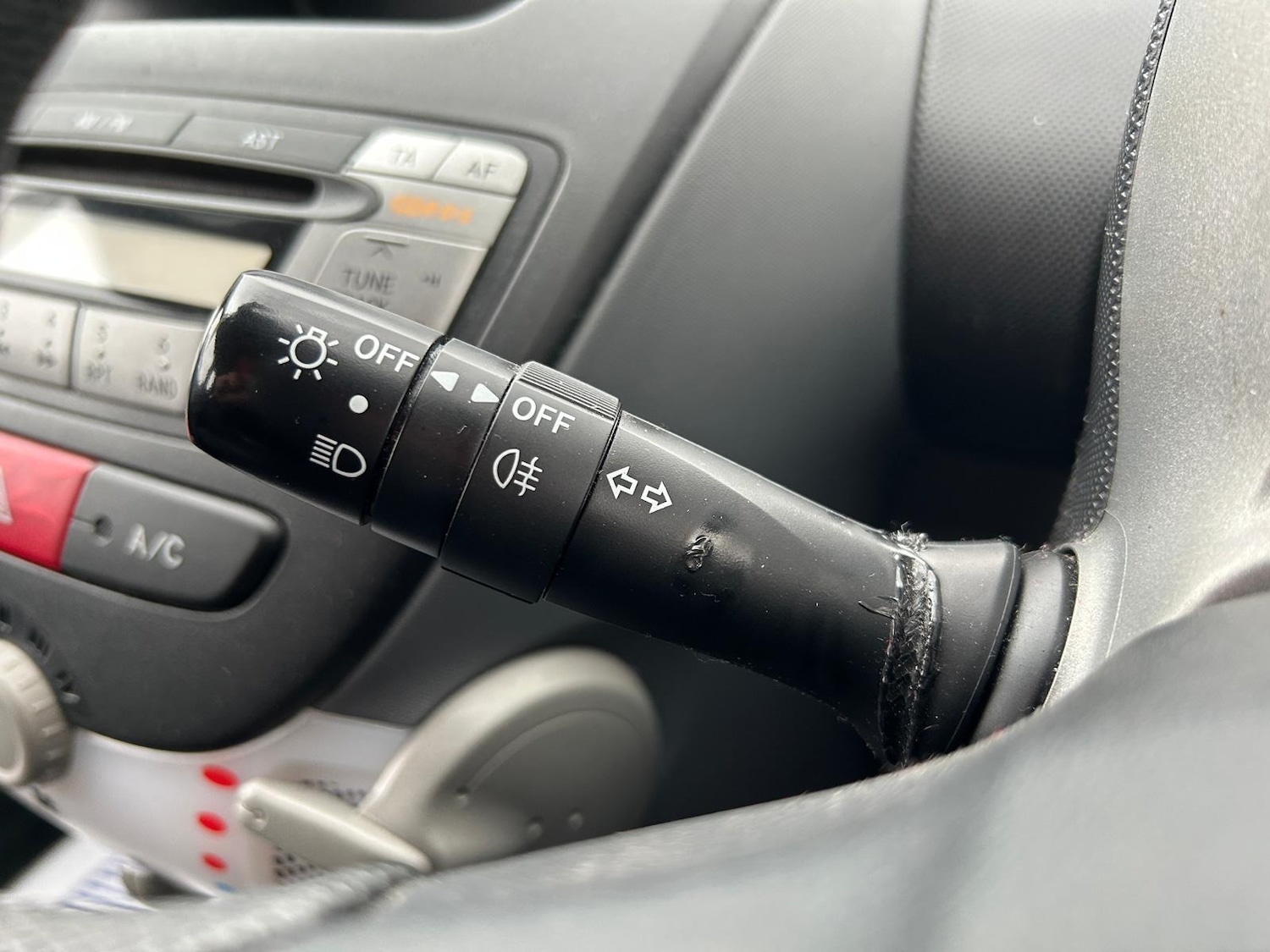 Used Toyota AYGO 2010 for sale - 77298445: Photo 36