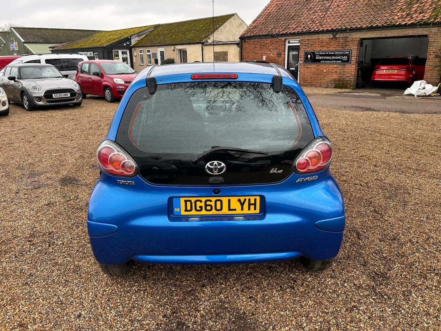 Used Toyota AYGO 2010 for sale - 77298445: Photo 6